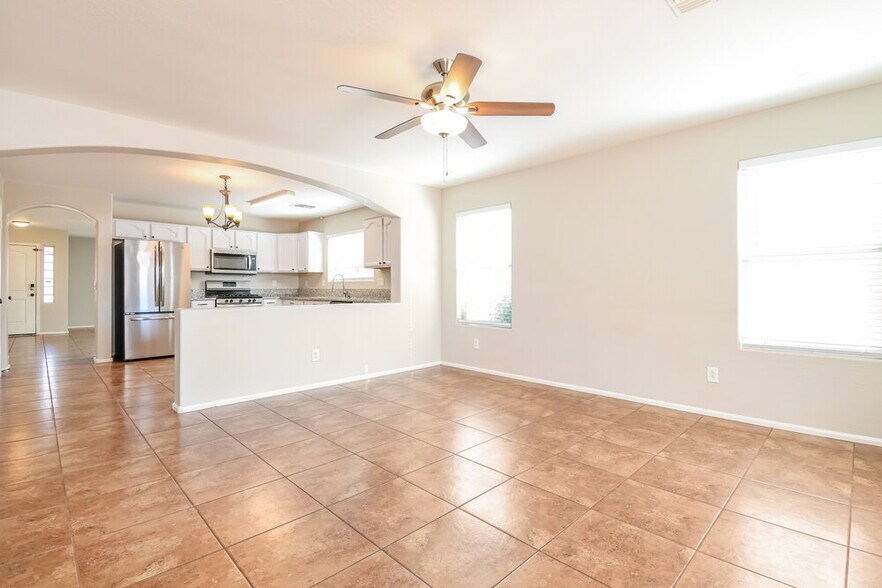 Building Photo - 38306 N Amy Ln