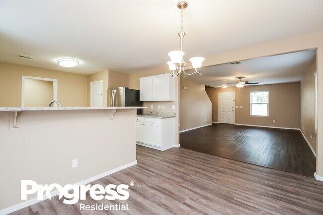 Building Photo - 40489 N Glen Meadows Ln