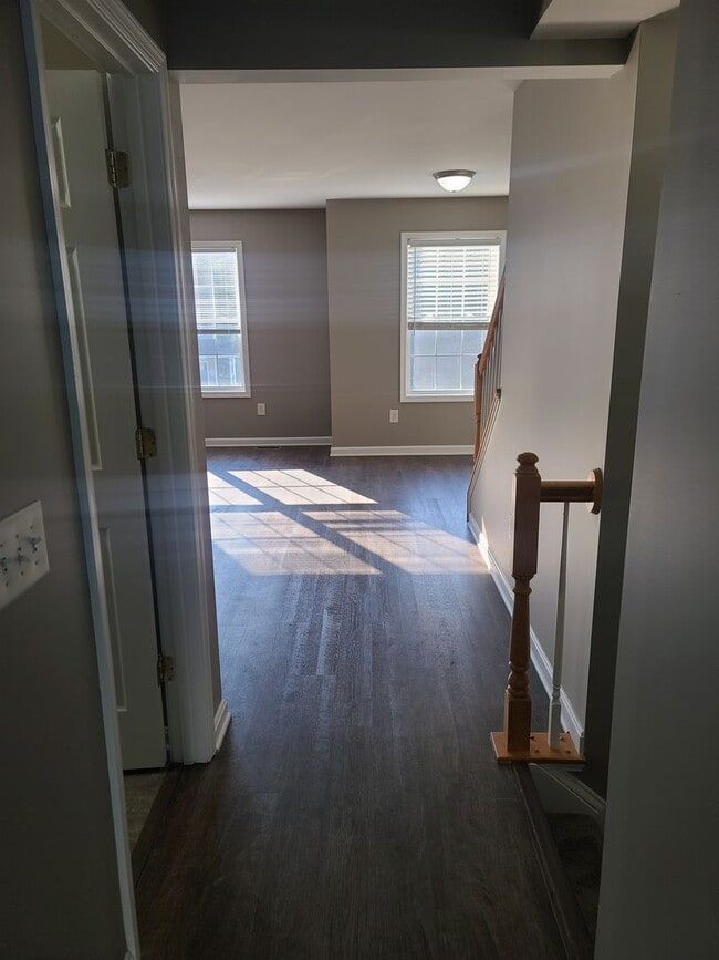 Building Photo - 3 Bedroom Townhouse for Rent in Waynesboro!