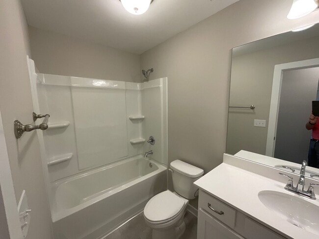 Building Photo - Home for Rent in Clanton, AL! Available to View Now!!!