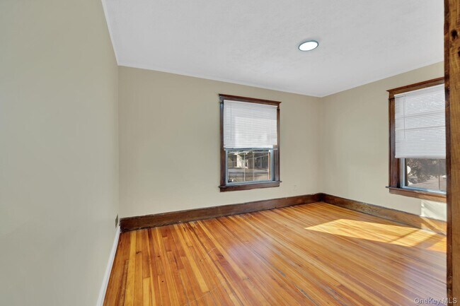 Building Photo - 100 Academy Ave