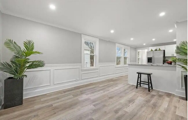 Building Photo - 214 Greene St