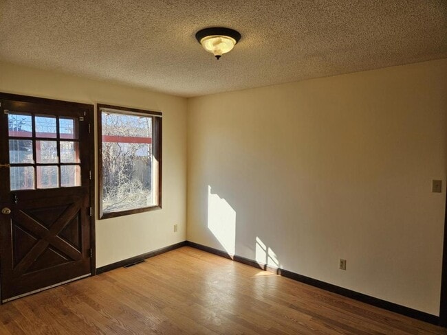 Building Photo - 2425 Emery St