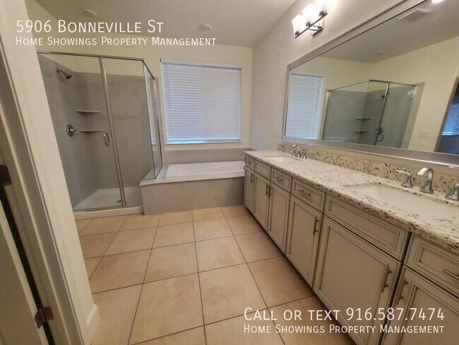 Building Photo - 5906 Bonneville St