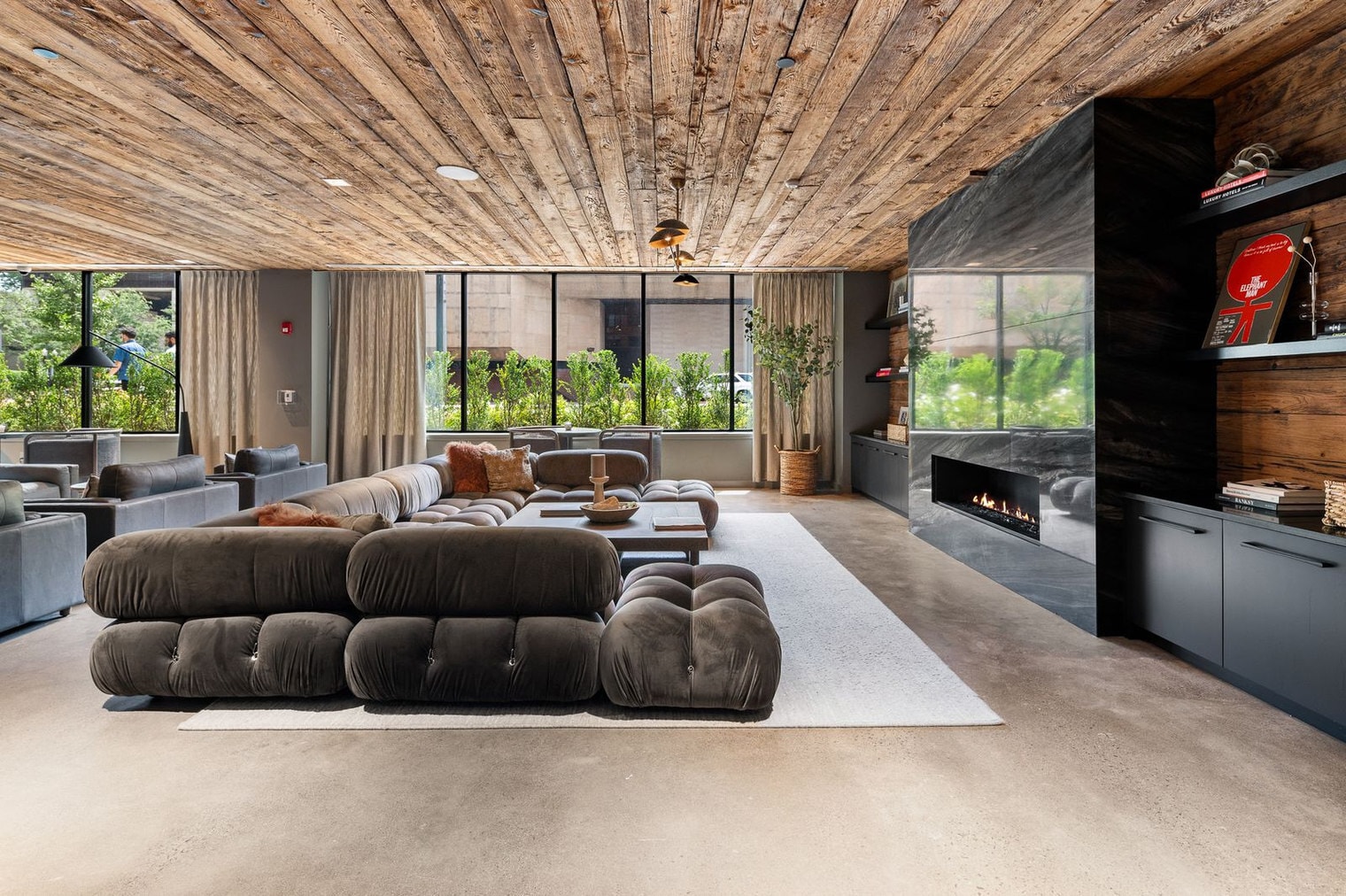 Building Photo - 150 Broad St