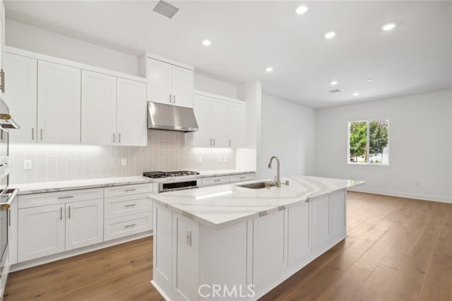 Building Photo - 126 Carmine