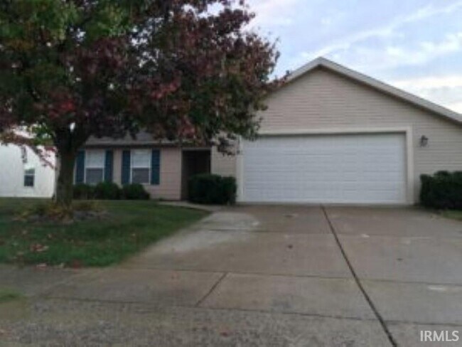 Primary Photo - 1319 Shining Armor Ln