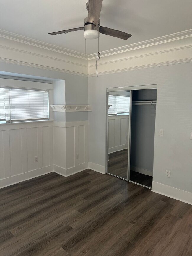Building Photo - Beautifully Remodeled 4-Bedroom, 2-Bathroom Single-Family Home