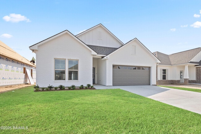 Building Photo - 107 Lotus Ln