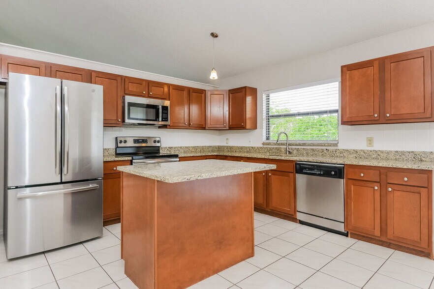 Building Photo - 5022 Dahoon View Dr