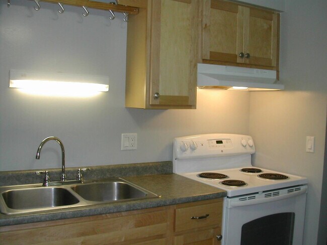 Building Photo - 249 Brookridge Ct