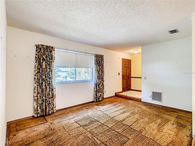 Building Photo - 5515 Albert Dr