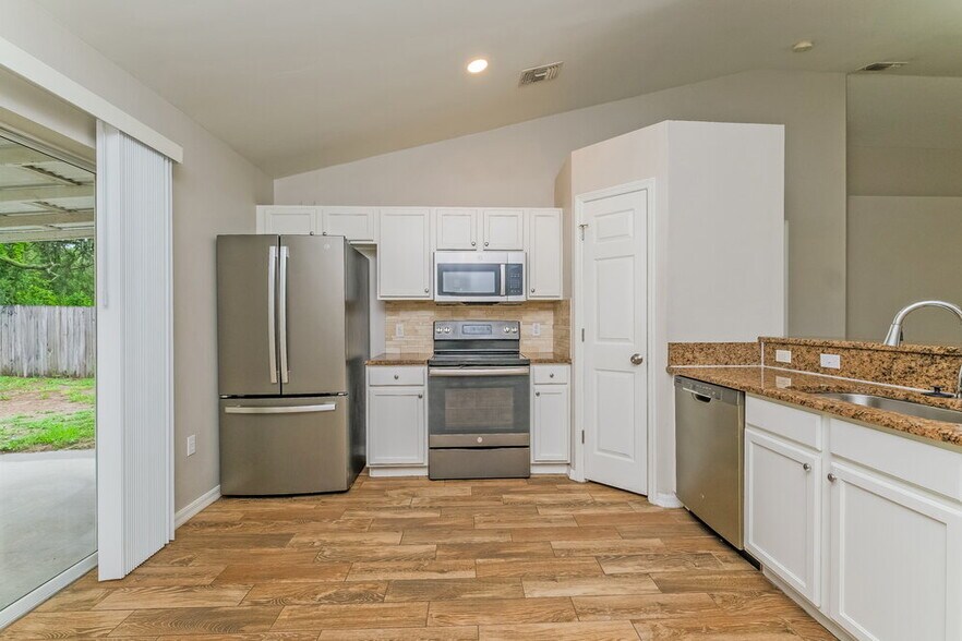 Building Photo - 13719 Gentle Woods Ave