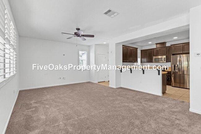 Building Photo - 101 Matisse Ln