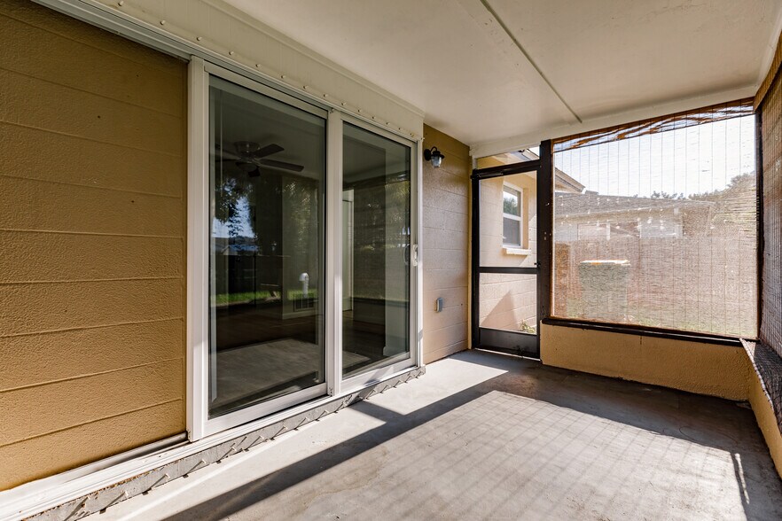 Building Photo - 1611 Florence Ave