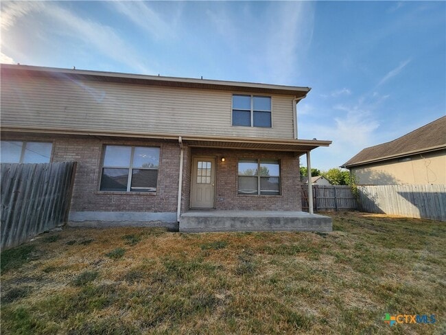 Building Photo - 3014 Green Mountain Dr