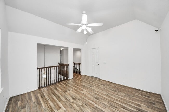 Building Photo - 20510 Pioneer Bend Ct