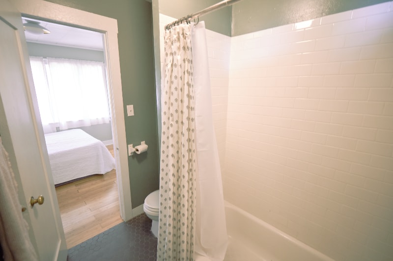 Building Photo - 141 Roselawn Pl