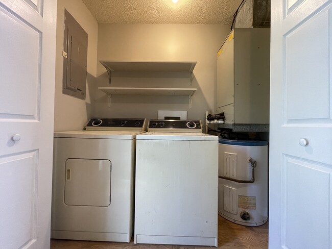 Building Photo - 100 Lanier Dr