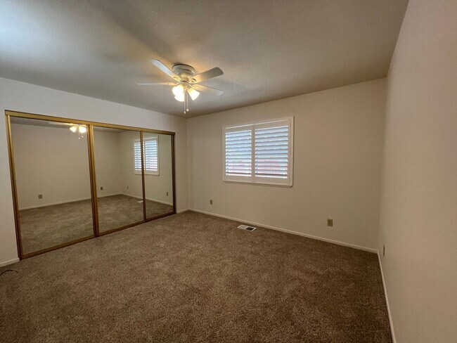 Building Photo - 2738 Azuza Way