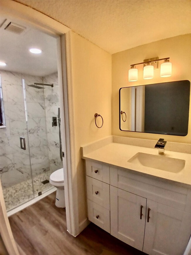 Building Photo - 4131 Oak Terrace Dr