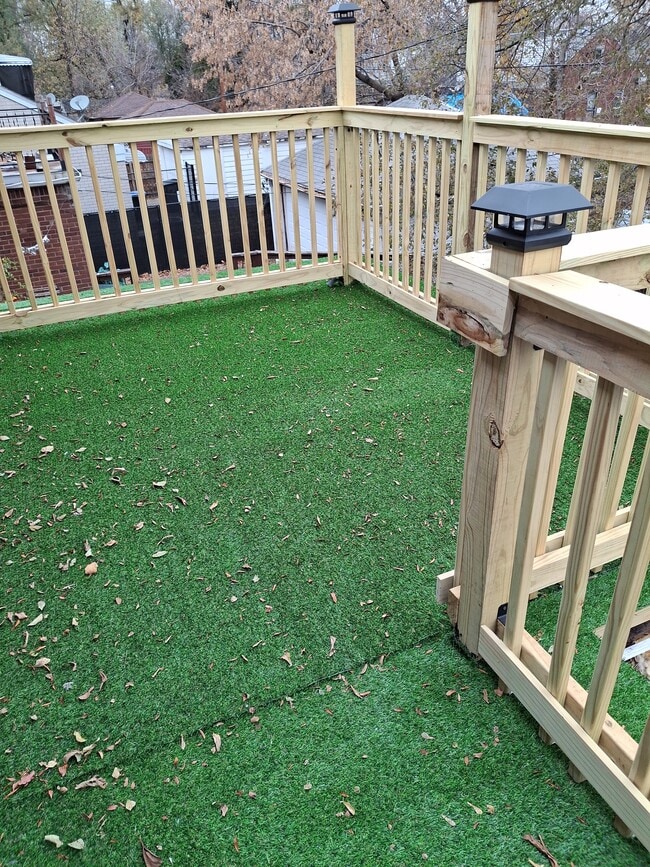 Building Photo - 15800 Vaughan St