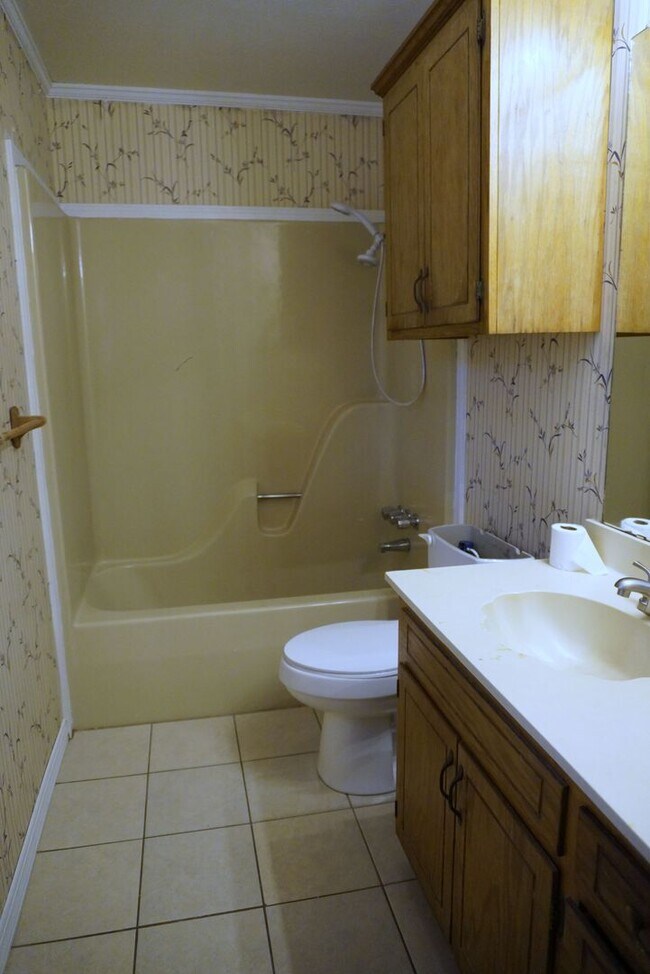 Building Photo - Southern Hills Remodeled Home