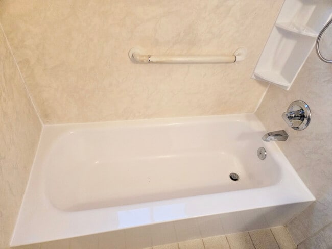 Building Photo - 28606 Denise St