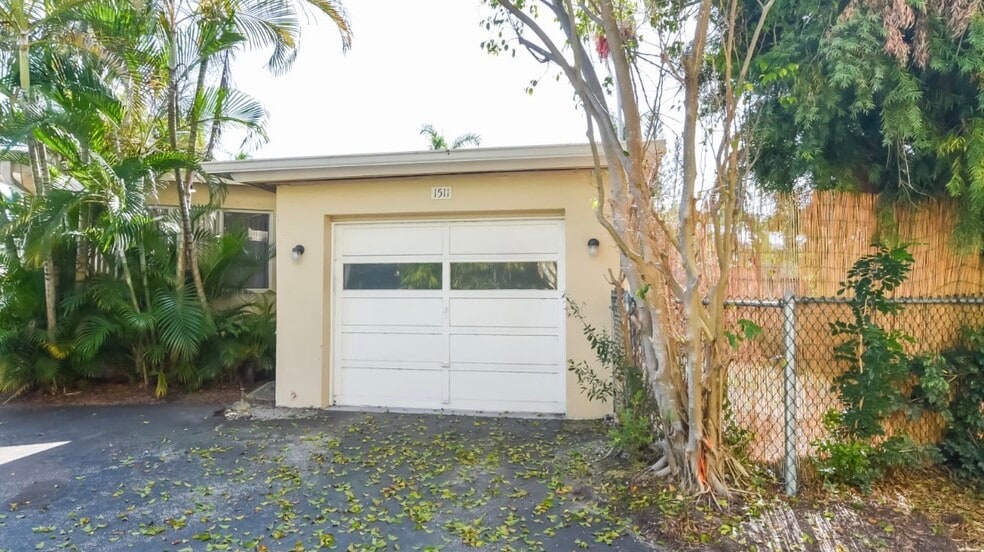 Building Photo - 2715 Taylor St