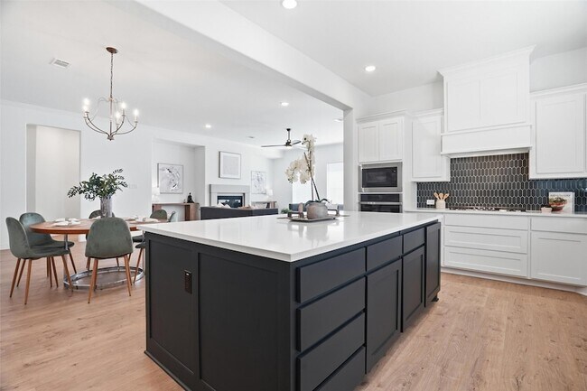 Building Photo - 513 Fieldstone Ln
