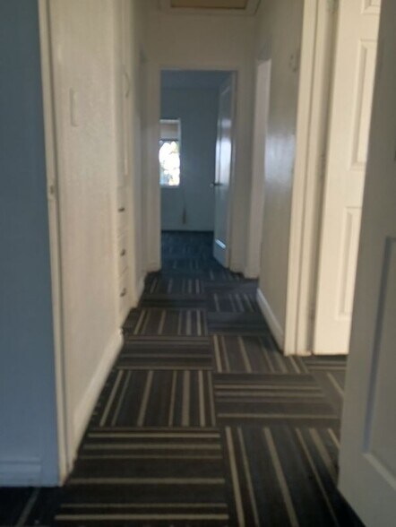 Building Photo - 3853 Winona Ave