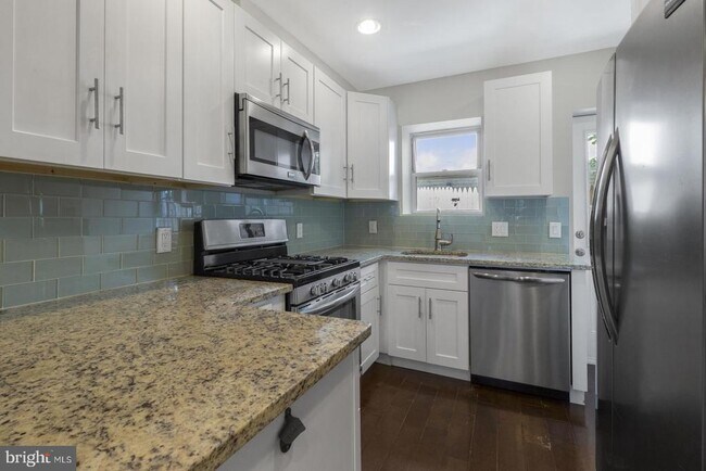 Building Photo - 2045 Wilder St