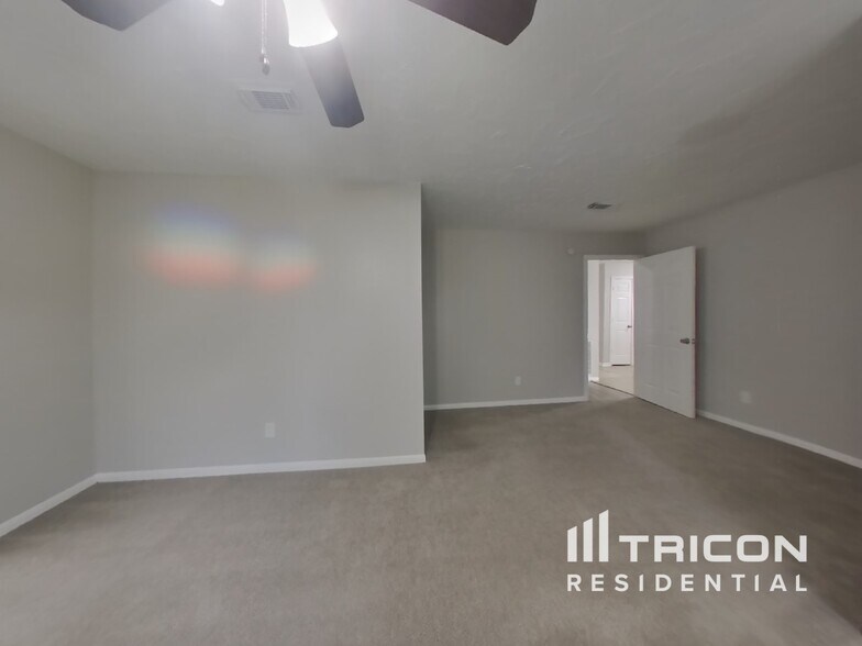 Building Photo - 23238 Briarcreek Blvd
