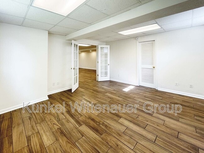 Building Photo - 2746 Brookrun Dr