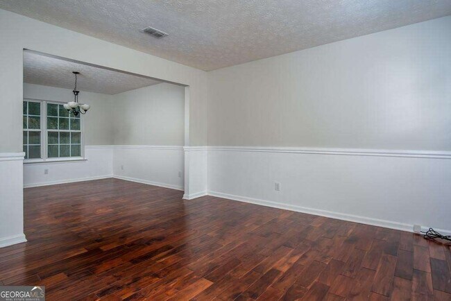 Building Photo - 1078 River Plantation Dr