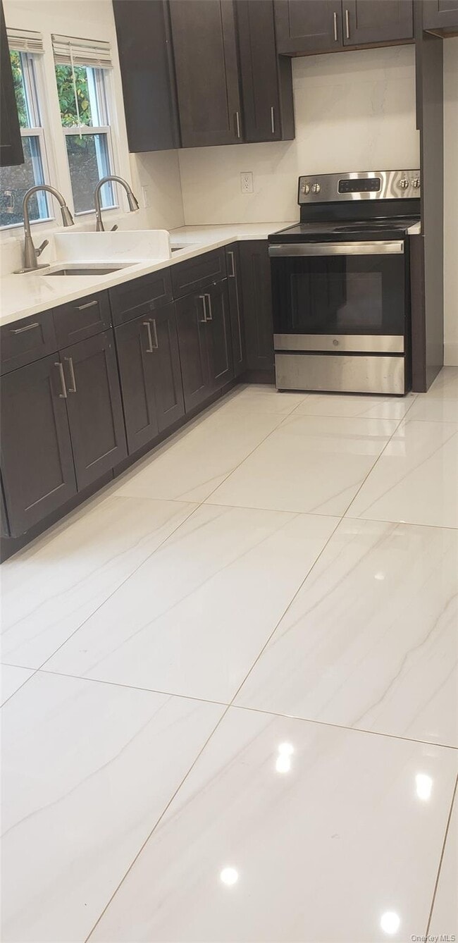 Building Photo - 151 Michigan Rd