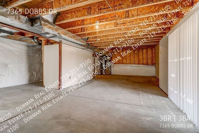 Building Photo - 7365 Dobbs Dr