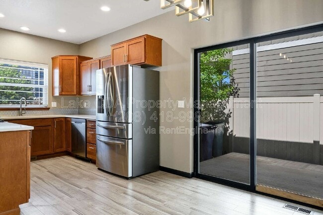Building Photo - 3768 E Bogie Dr