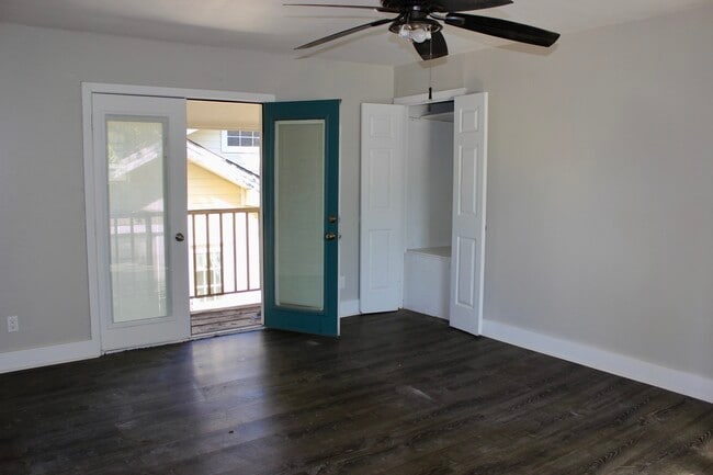 Building Photo - 6832 Avenue I