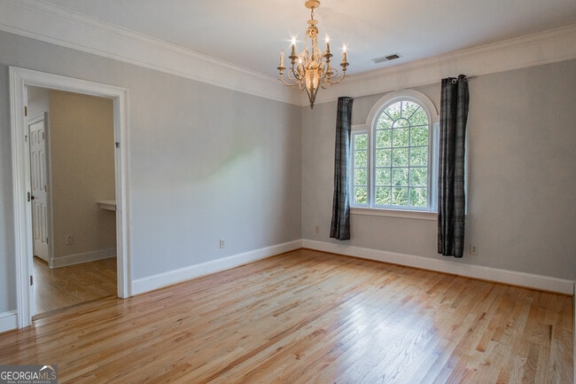 Building Photo - 540 Birkdale Dr