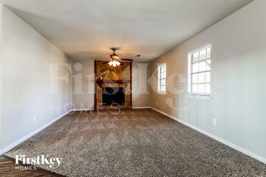 Building Photo - 4190 Mountain Glen Trace