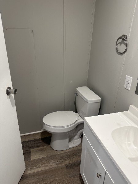 Building Photo - 1221 N Valrico Rd