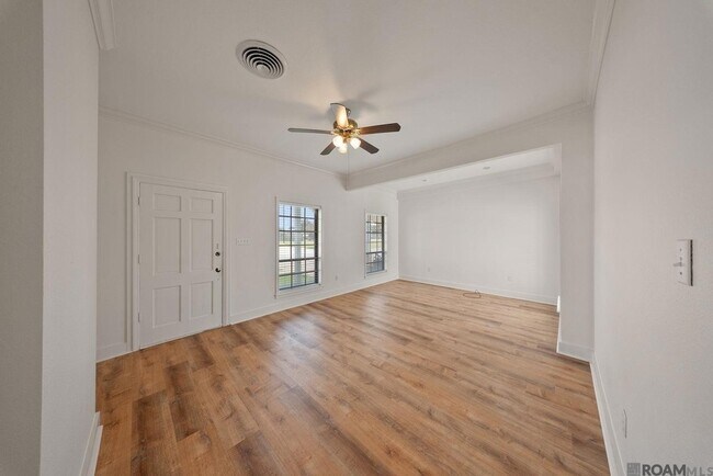 Building Photo - 159 6th St