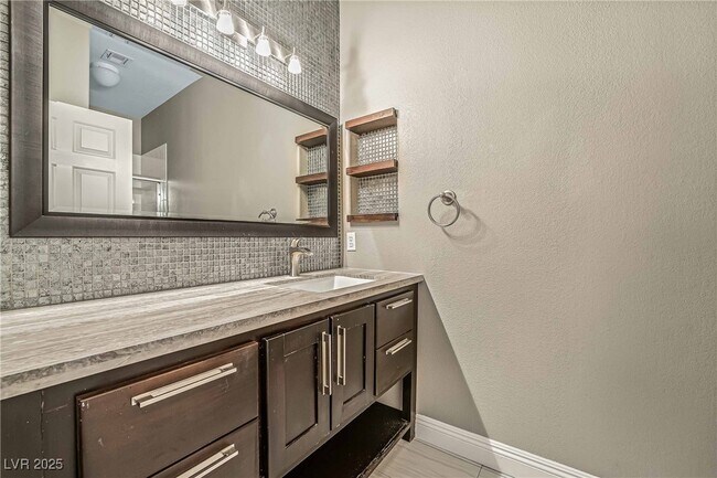 Building Photo - 2583 Mizzoni Cir