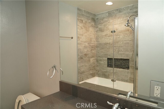 Building Photo - 8460 Hatillo Ave