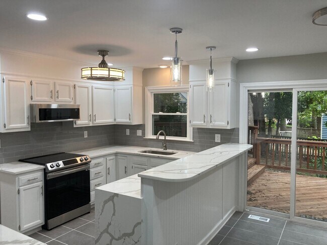 Building Photo - 12412 McAllen Ct