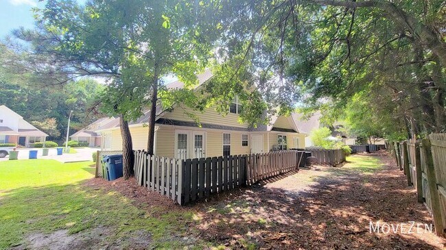Building Photo - 319 St Rosea Rd
