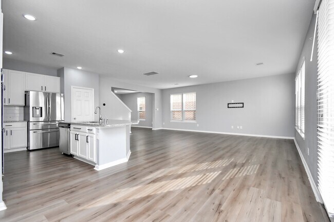 Building Photo - 6738 Beck Canyon Dr