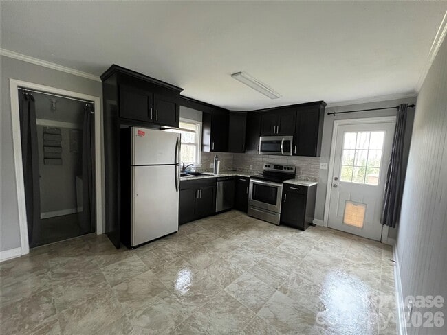 Building Photo - 2122 Boxcar Rd