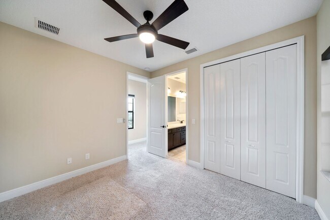 Building Photo - 3 BIG BEDROOMS, 3 FULL BATH MODERN HOME FOR RENT IN ARRIVAS VILLAGE!